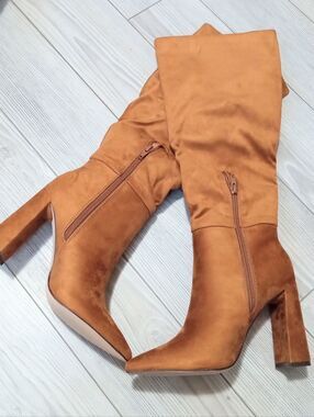 (64-4578) Coutgo Women's Knee High Boot Sz 7